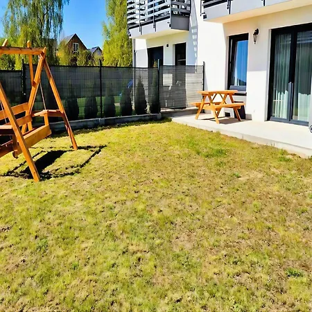 아파트 Nadmorski - Parter Z Ogrodem I Parkingiem - Family & Pet Friendly