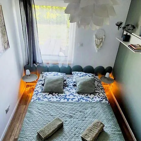 Nadmorski - Parter Z Ogrodem I Parkingiem - Family & Pet Friendly 아파트